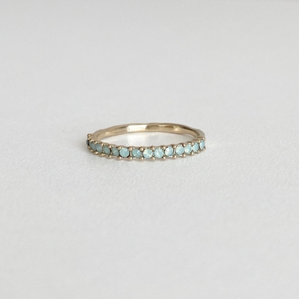 Mint crystal gold toned ring